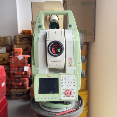 Used Leica total station TM50 IP66 Rated Reflectorless Leica Total Station with 1G Memory for Harsh Outdoor Surveying