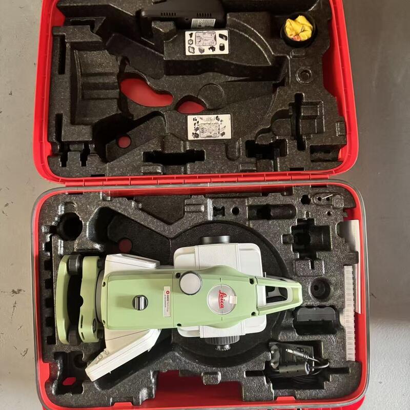 Leica TS03 Total Station with USB Port IP66 Rated Dust and Water Resistance and 500m None Prism Distance