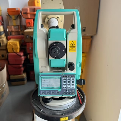 Ruide RTS-822R10M Totalstation 2'' Genauigkeit 1000m Nicht-Prisma Reichweite