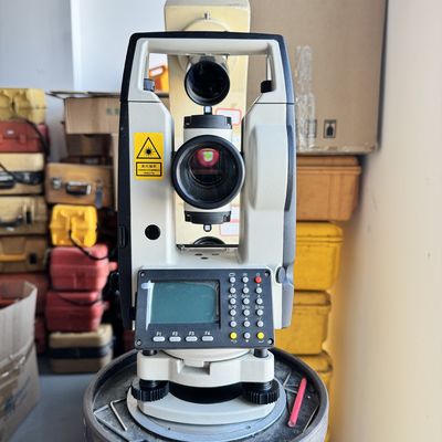 South Brand Elektronischer Digital Theodolit NT-023 ±1 Bogenminute Kompensator-Einstellgenauigkeit Elektronischer Digital Theodolit Unverzichtbar für präzises Bauen und Vermessen