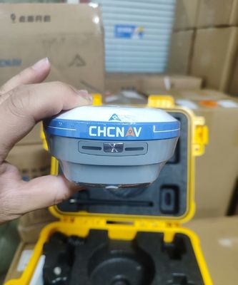 CHCNAV I76/X13 GNSS-Empfänger  226 Kanäle RTK GNSS-Empfänger mit hochpräzisem statischen H 3 mm 0,1 ppm V 3,5 mm 0,4 ppm und GLONASS L3C